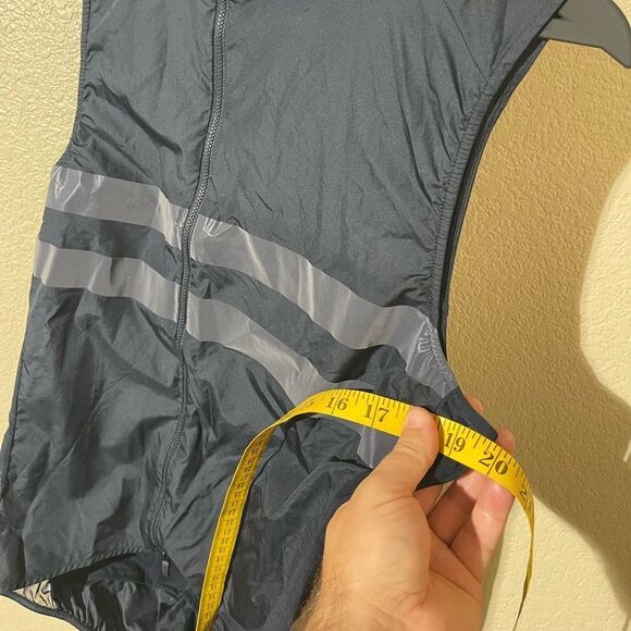 Sold  - Picture 5 of 6